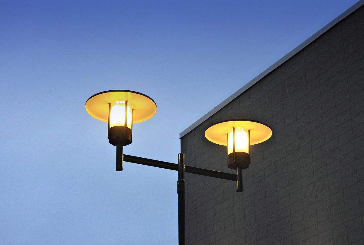 智能路灯照亮未来智慧城市